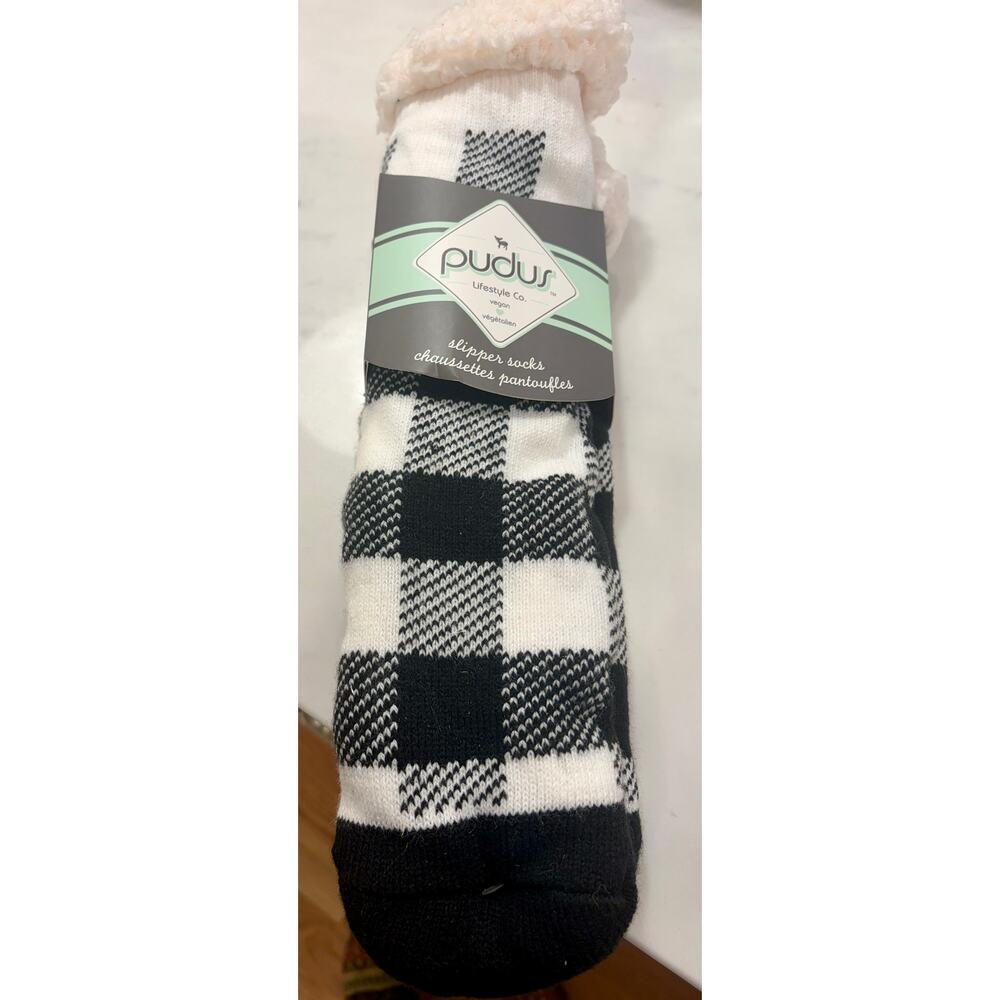 Cozy NWT Pudus Socks Size: Adult - Regular